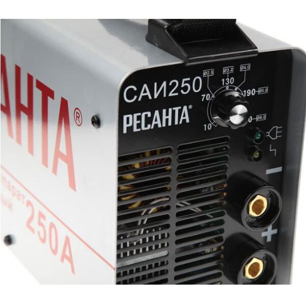 Сварочный инвертор Ресанта САИ-250 (65/6) Сварочный инвертор Ресанта САИ-250 (65/6)