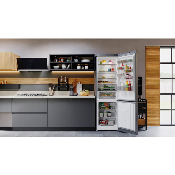 Холодильник-морозильник Hotpoint HT 8201I MX O3 Холодильник-морозильник Hotpoint HT 8201I MX O3