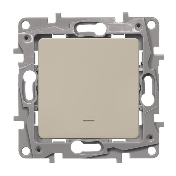 

Электроустановочные изделия Legrand, Выключатель Legrand Etika 672313
