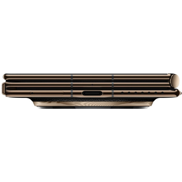 Смартфон Huawei Mate XT Ultimate 16GB/1TB (черный) Смартфон Huawei Mate XT Ultimate 16GB/1TB (черный)