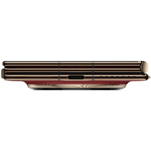 Смартфон Huawei Mate XT Ultimate 16GB/1TB (красный) Смартфон Huawei Mate XT Ultimate 16GB/1TB (красный)