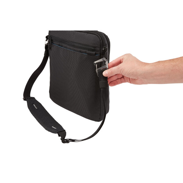 Дорожная сумка Thule Сrossover 2 Crossbody Tote 9L C2CT-110  черный Дорожная сумка Thule Сrossover 2 Crossbody Tote 9L C2CT-110  черный