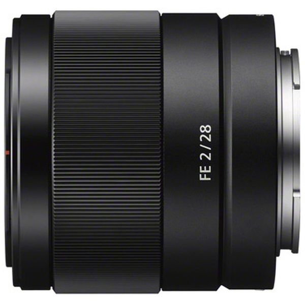 Объектив Sony FE 28mm F2 (SEL28F20) Объектив Sony FE 28mm F2 (SEL28F20)