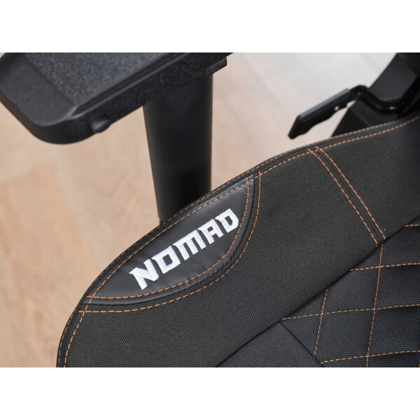 Игровое кресло Evolution Nomad (черный/оранжевый) Игровое кресло Evolution Nomad (черный/оранжевый)