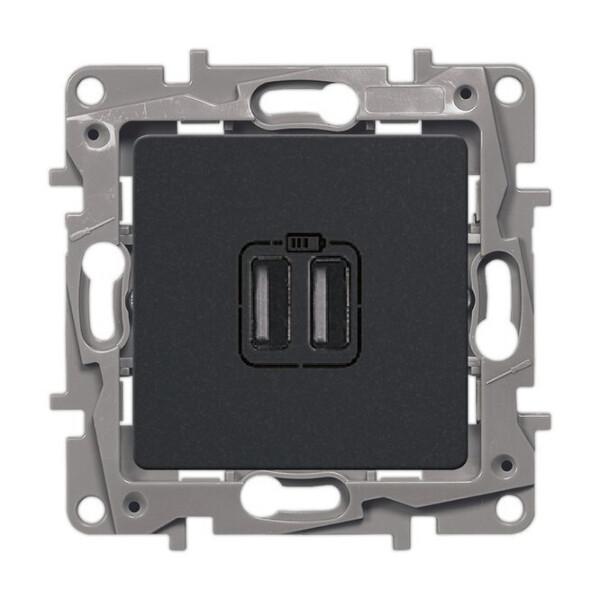 

Электроустановочные изделия Legrand, Розетка Legrand Etika 672694