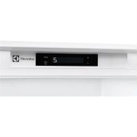 Холодильник Electrolux ERN93213AW Холодильник Electrolux ERN93213AW