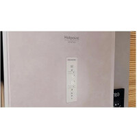 Холодильник Hotpoint-Ariston HTS 8202I M O3