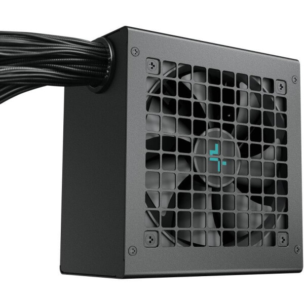 Блок питания DeepCool PN750D (R-PN750D-FC0B-WGEU-V2) Блок питания DeepCool PN750D (R-PN750D-FC0B-WGEU-V2)