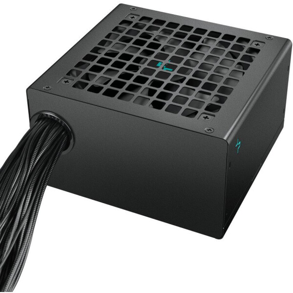 Блок питания DeepCool PN750D (R-PN750D-FC0B-WGEU-V2) Блок питания DeepCool PN750D (R-PN750D-FC0B-WGEU-V2)