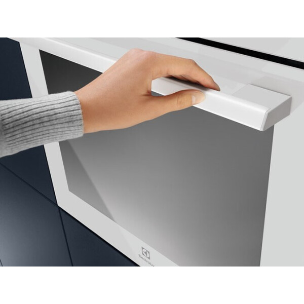 Духовой шкаф ELECTROLUX EOE7C31V Духовой шкаф ELECTROLUX EOE7C31V