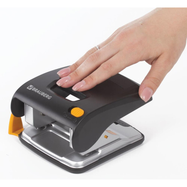 Дырокол BRAUBERG Easy Press 224343 Дырокол BRAUBERG Easy Press 224343