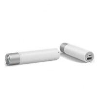 Фонарь-внешний аккумулятор Xiaomi Power Bank Flashlight (MUE4084GL) Фонарь-внешний аккумулятор Xiaomi Power Bank Flashlight (MUE4084GL)