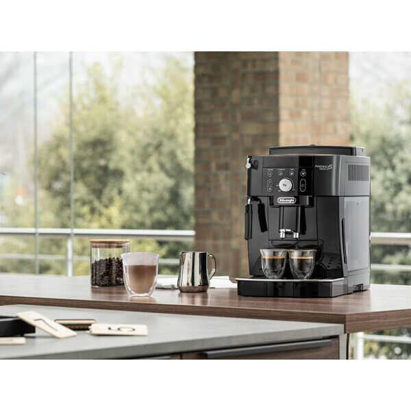 Кофемашина DeLonghi Magnifica S ECAM230.13.B