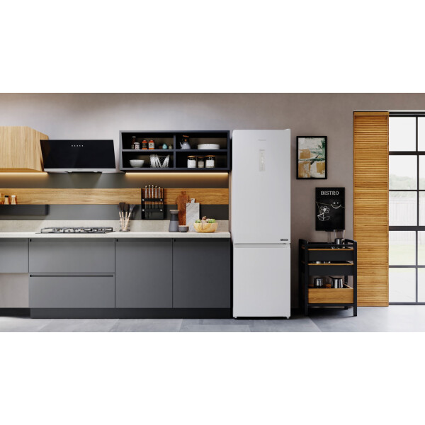 Холодильник-морозильник HOTPOINT HT 8201I W O3 Холодильник-морозильник HOTPOINT HT 8201I W O3
