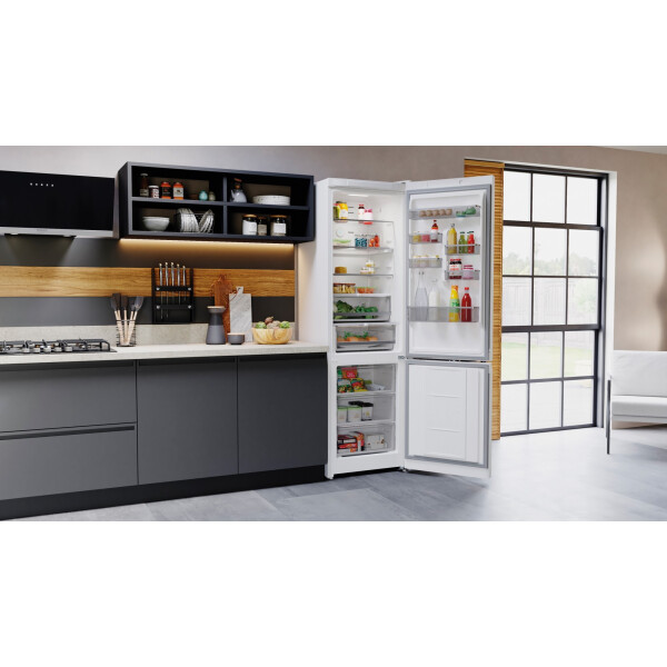 Холодильник-морозильник HOTPOINT HT 8201I W O3 Холодильник-морозильник HOTPOINT HT 8201I W O3