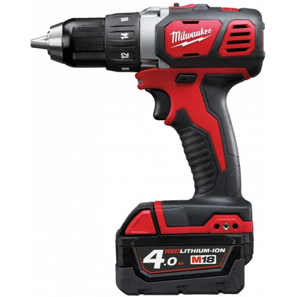 Дрель-шуруповерт Milwaukee M18 BDD-202C (4933443555) Дрель-шуруповерт Milwaukee M18 BDD-202C (4933443555)